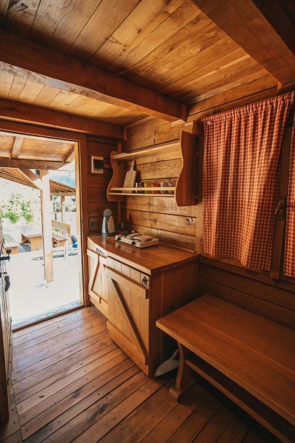 River Huts Zrmanja أوبروفاتش المظهر الخارجي الصورة