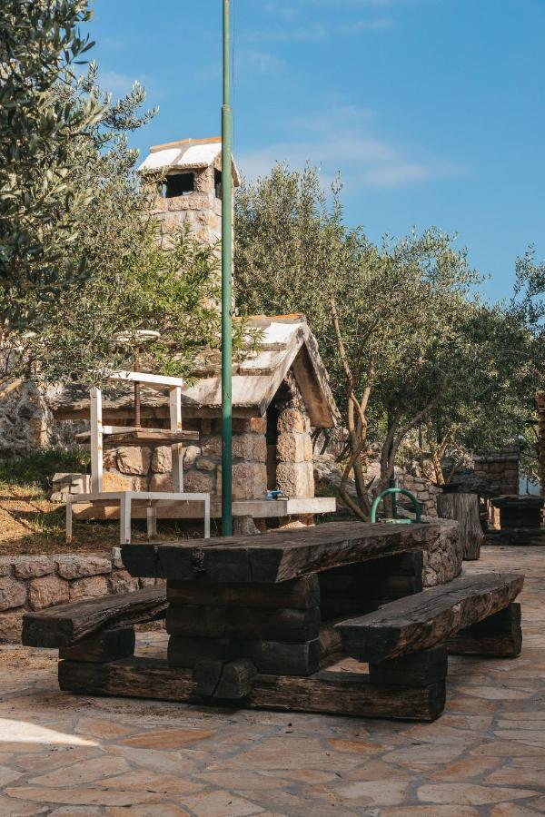 River Huts Zrmanja أوبروفاتش المظهر الخارجي الصورة