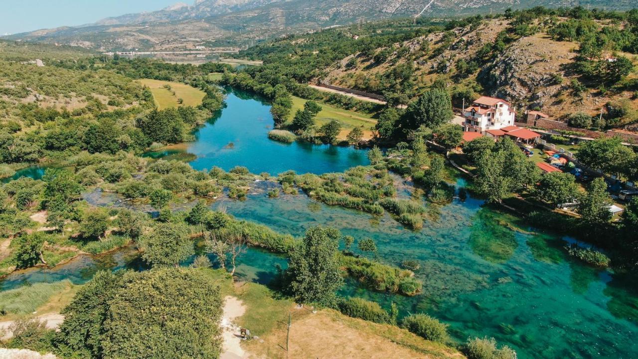 River Huts Zrmanja أوبروفاتش المظهر الخارجي الصورة