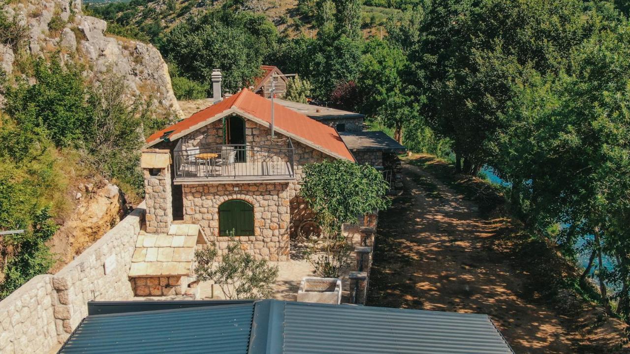 River Huts Zrmanja أوبروفاتش المظهر الخارجي الصورة