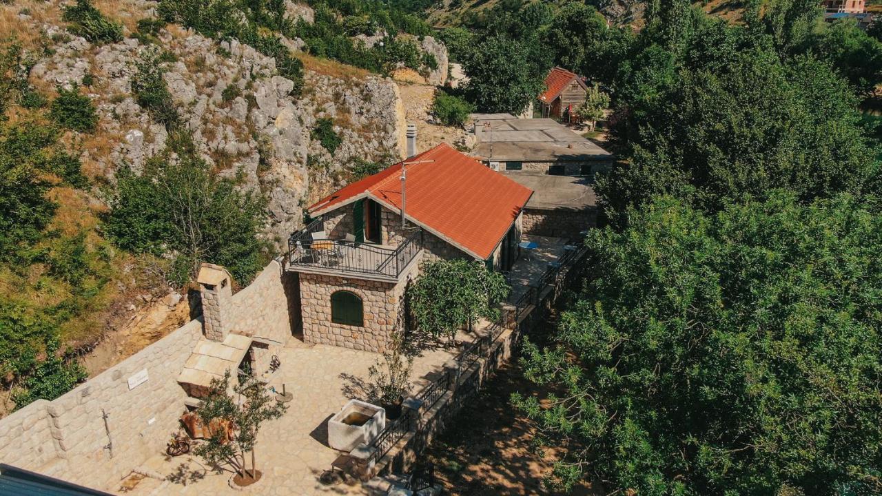 River Huts Zrmanja أوبروفاتش المظهر الخارجي الصورة