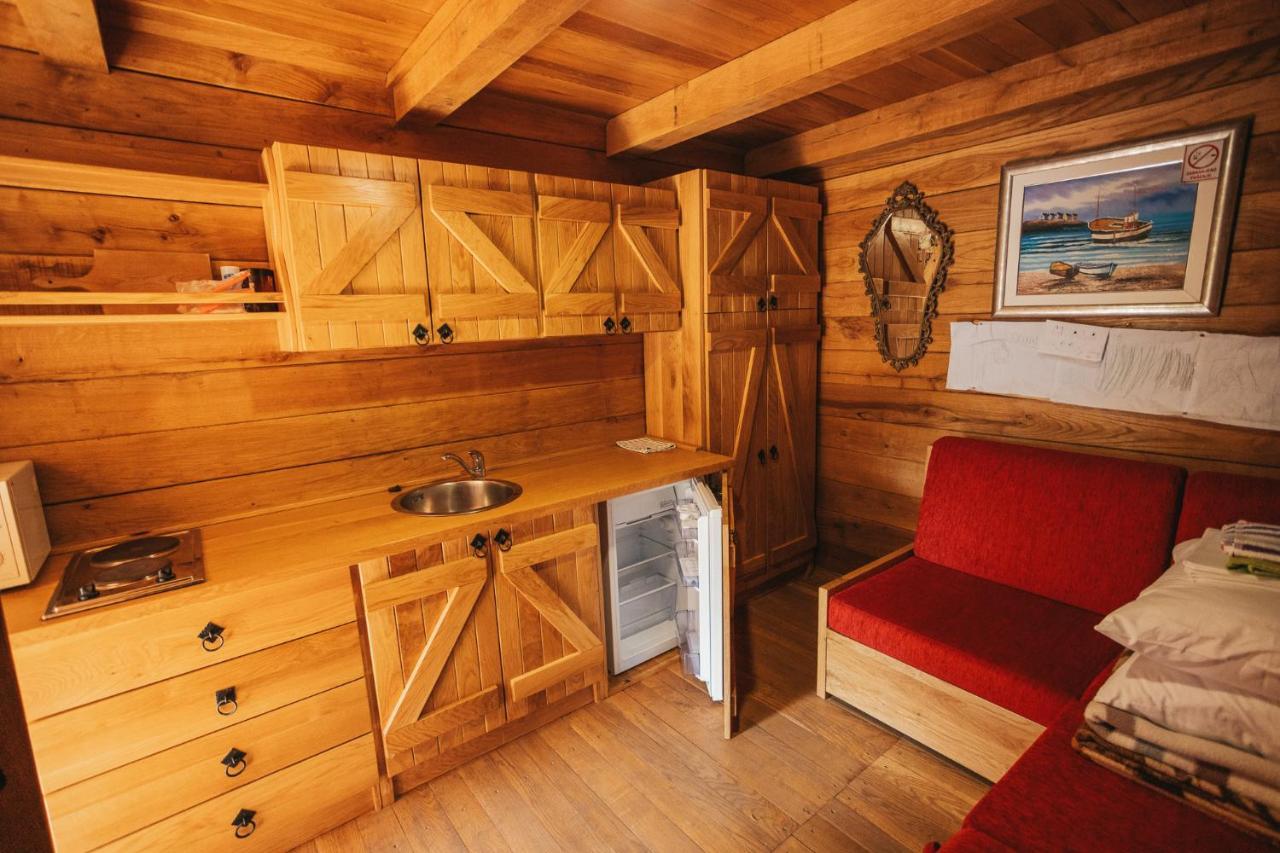 River Huts Zrmanja أوبروفاتش المظهر الخارجي الصورة