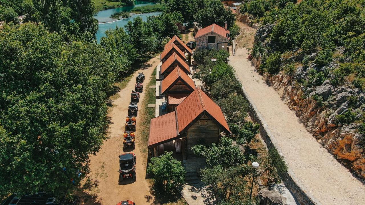 River Huts Zrmanja أوبروفاتش المظهر الخارجي الصورة